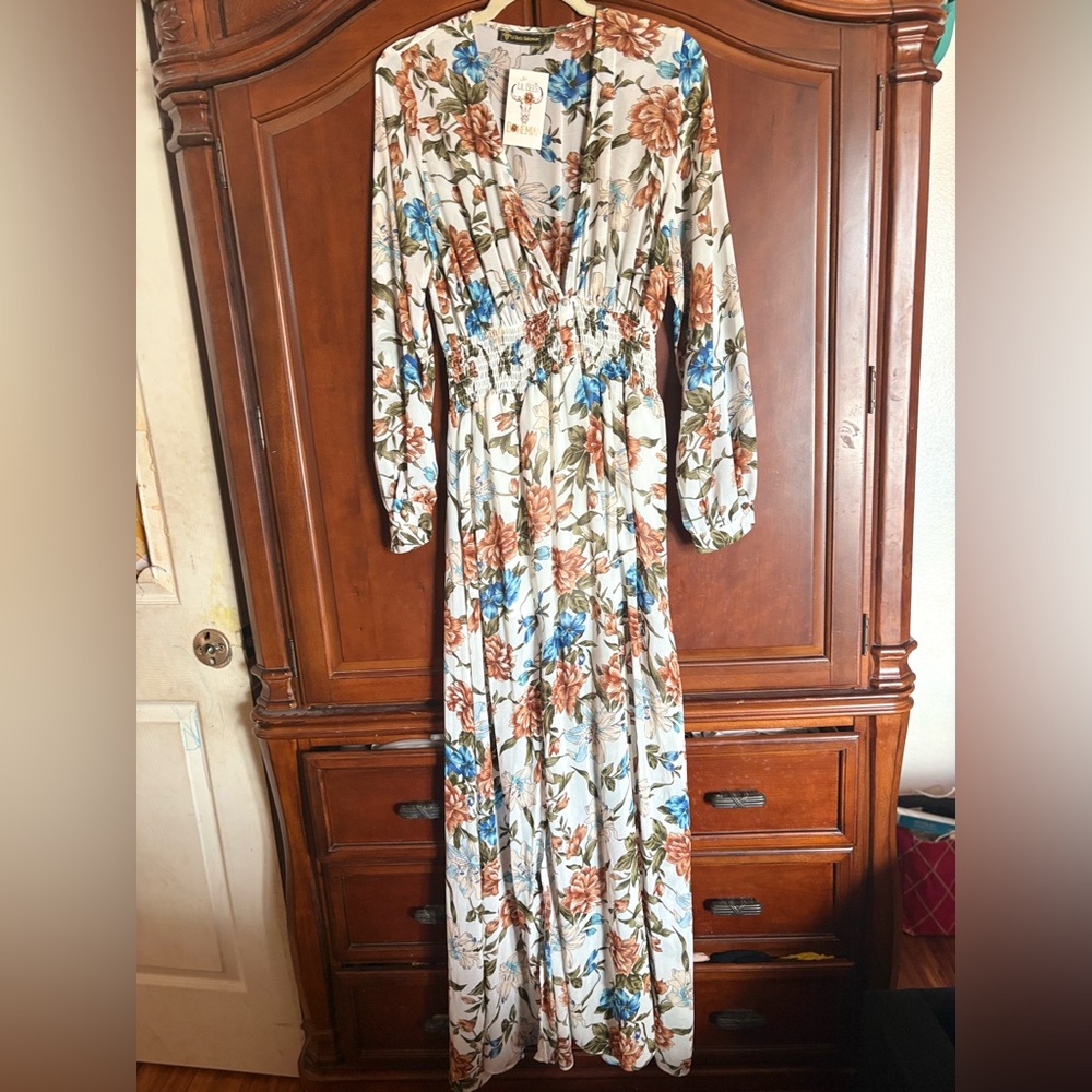 Floral Maxi Dress with Long Sleeves